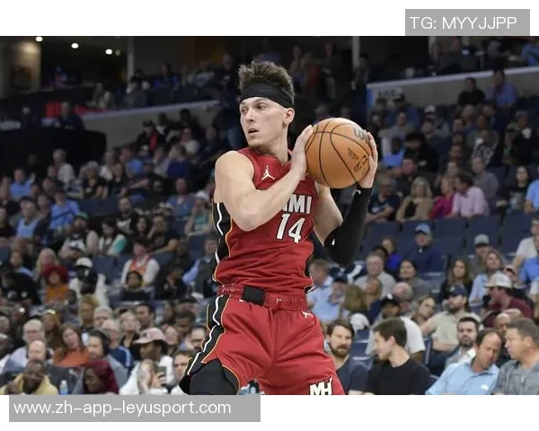 希罗积极恢复训练期待一到两周内重返赛场展现实力